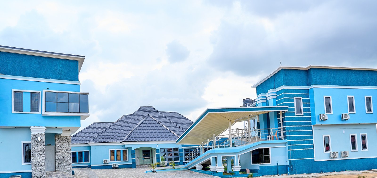 Hospital building display